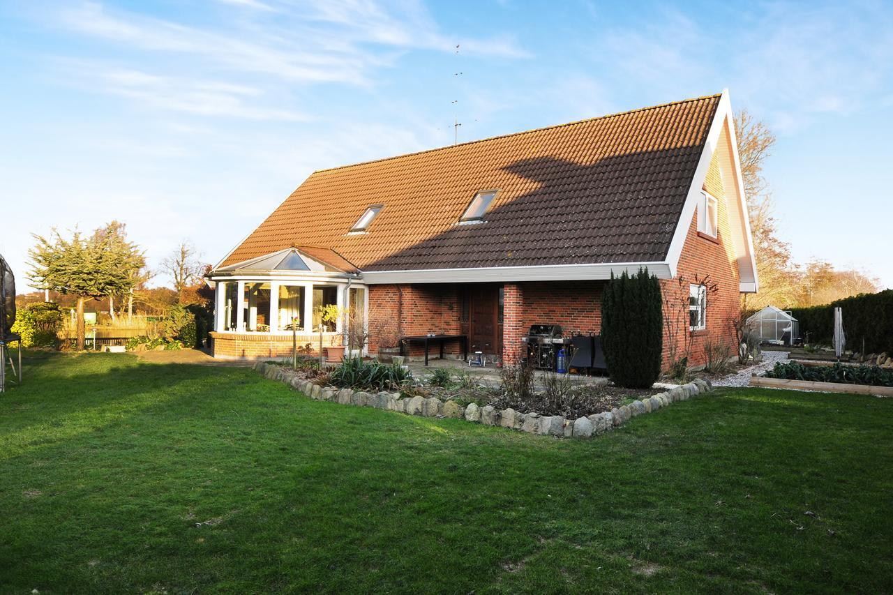 Bed And Breakfast Hasseloe Nykøbing Falster Exterior foto